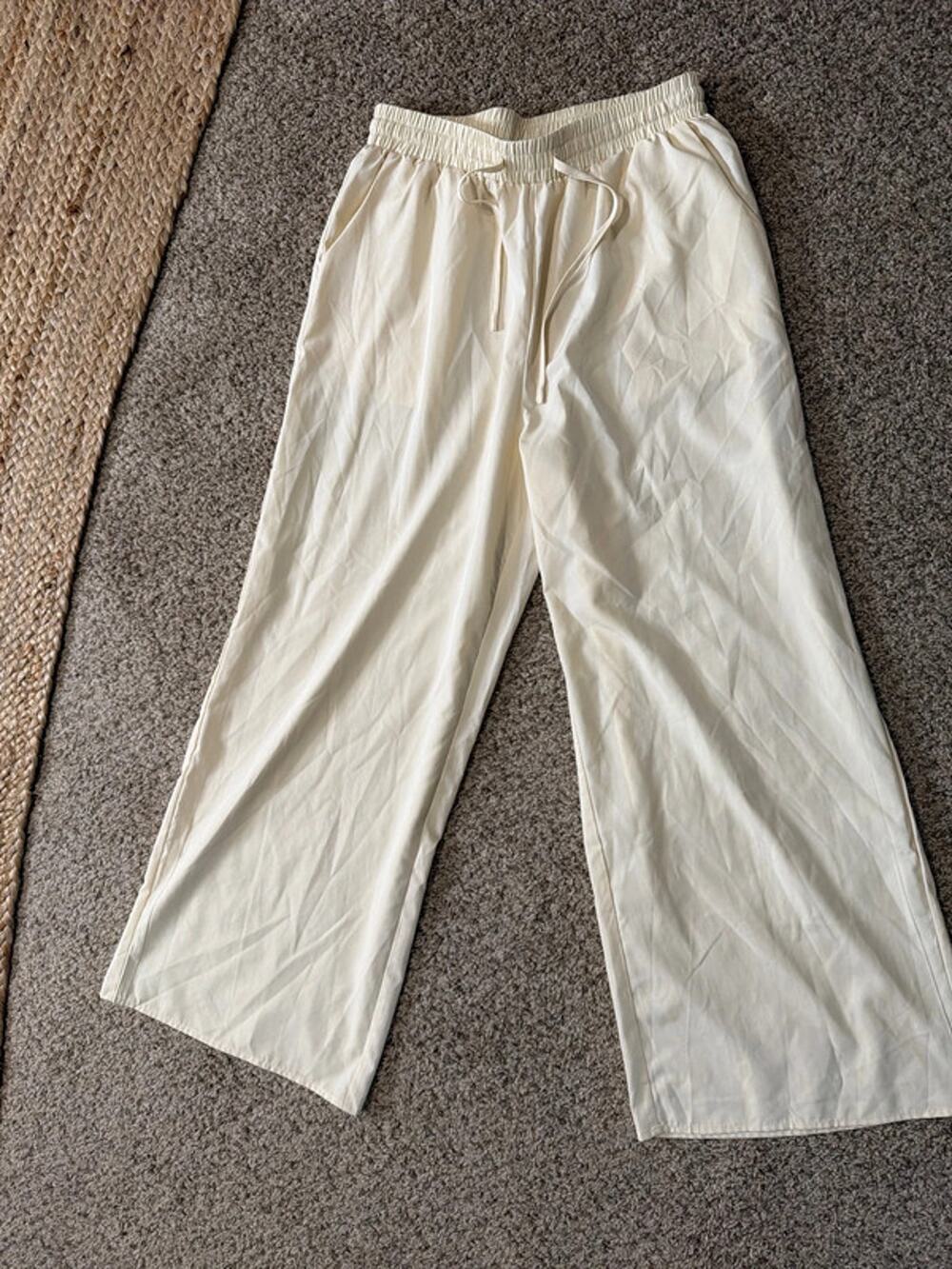 Shein wide leg, joggers cream L 3267
